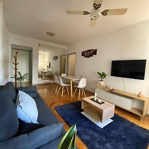 Apartamento de 2 Dormitorios